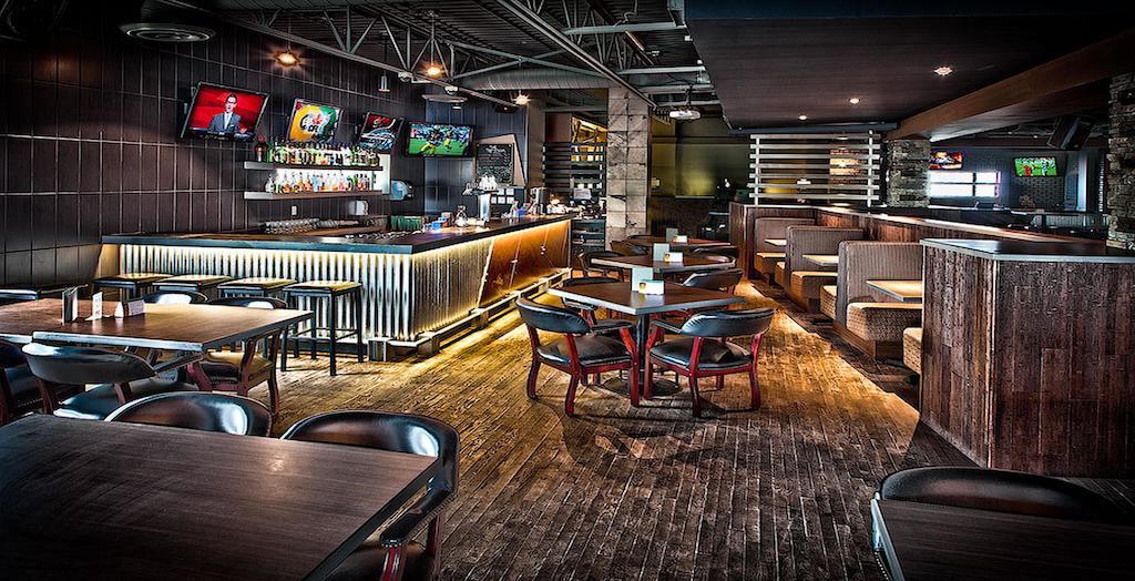 Days Inn & Conference Centre By Wyndham Camrose Norsemen エクステリア 写真