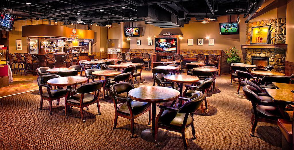 Days Inn & Conference Centre By Wyndham Camrose Norsemen エクステリア 写真